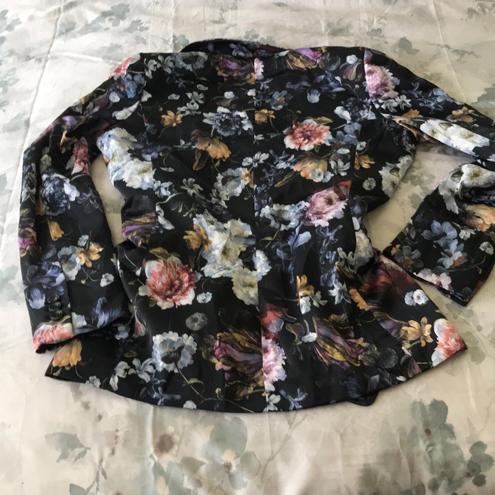 H&M floral blazer - Picture 7 of 8